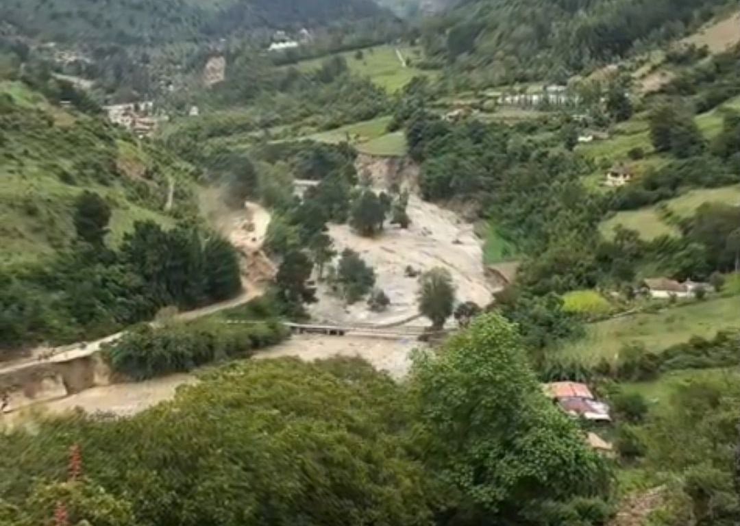 Lluvias: expertos dicen que es consecuencia de irresponsabilidad Lluvias: expertos dicen que es consecuencia de irresponsabilidad